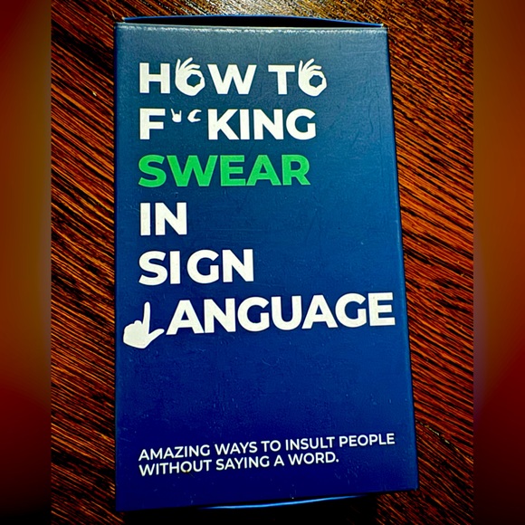 Cards: How to F Swear in Sign Language - Picture 1 of 3